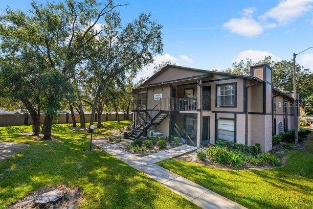 4003 NESTLE OAKS PLACE 204, Tampa, FL 33613