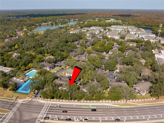 4003 NESTLE OAKS PLACE 204, Tampa, FL 33613