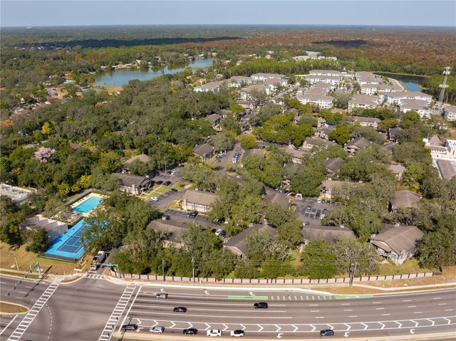 4003 NESTLE OAKS PLACE 204, Tampa, FL 33613