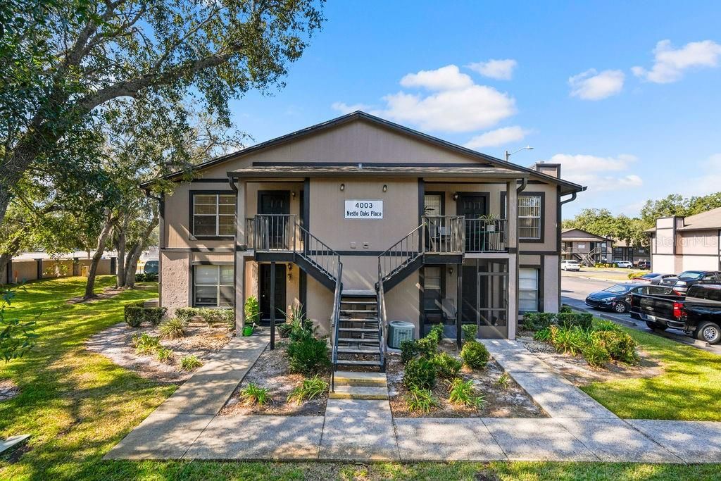 4003 NESTLE OAKS PLACE 204, Tampa, FL 33613