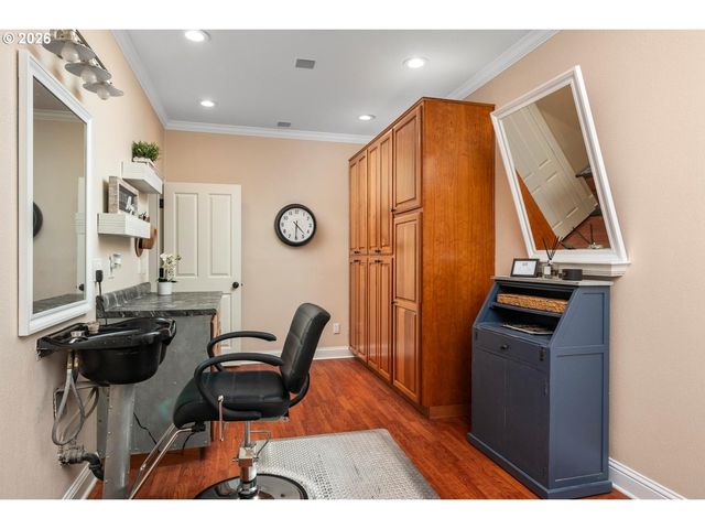 12352 Nw HIBBARD Dr, Portland, OR 97229