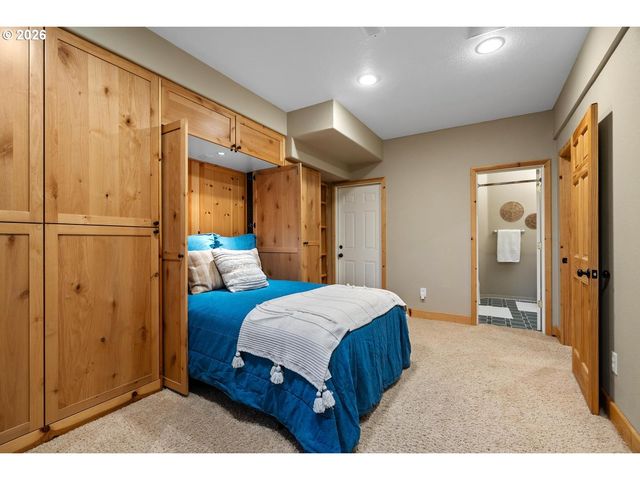 12352 Nw HIBBARD Dr, Portland, OR 97229