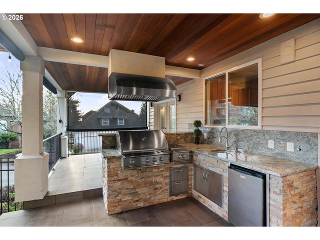 12352 Nw HIBBARD Dr, Portland, OR 97229