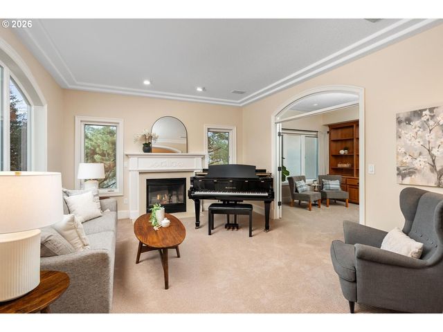 12352 Nw HIBBARD Dr, Portland, OR 97229