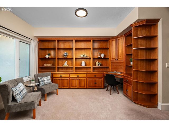 12352 Nw HIBBARD Dr, Portland, OR 97229