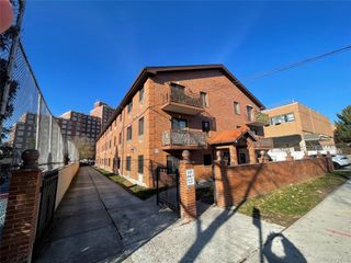7548 Parsons Boulevard 1C, Fresh Meadows, NY 11366