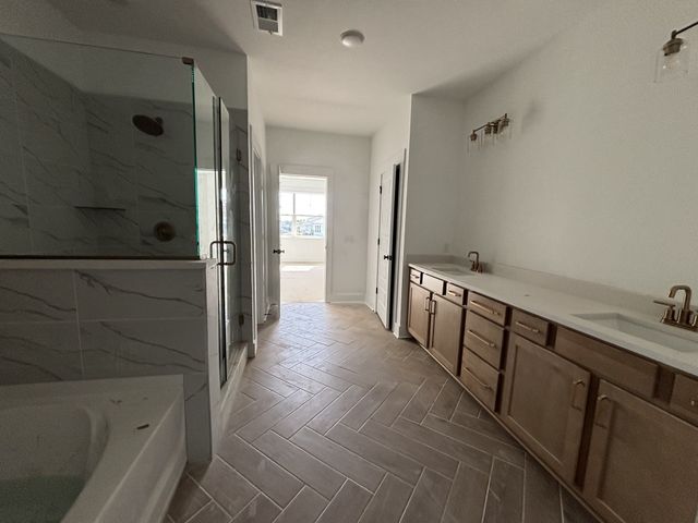 83 Russell Court, Lebanon, TN 37087
