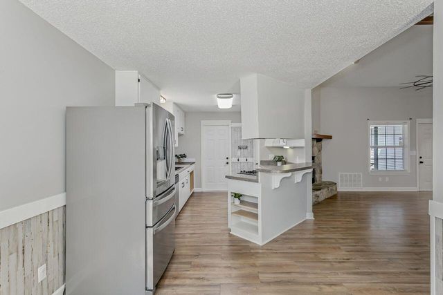 102 2nd Avenue, Shalimar, FL 32579