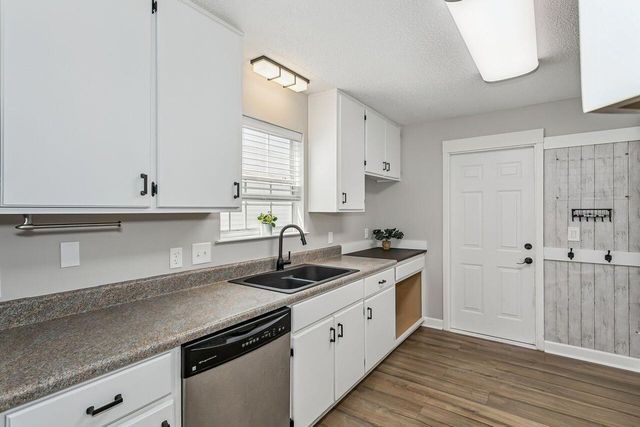 102 2nd Avenue, Shalimar, FL 32579