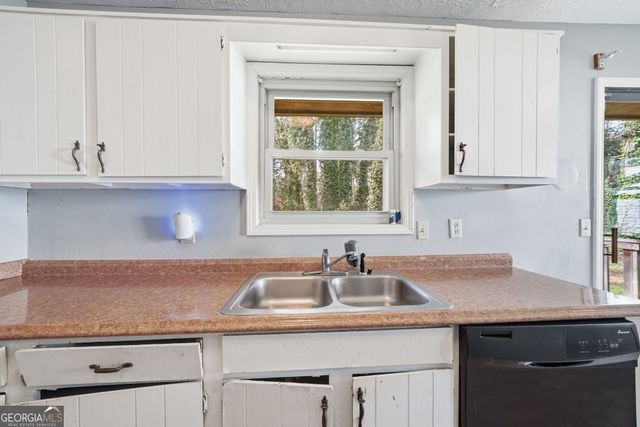 3399 Mansfield Lane, Snellville, GA 30039