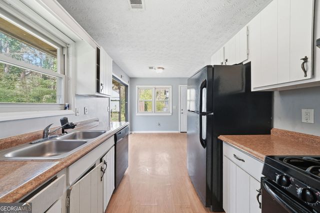 3399 Mansfield Lane, Snellville, GA 30039