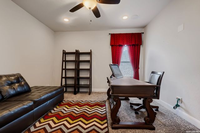 3163 DAISY MDW, New Braunfels, TX 78130
