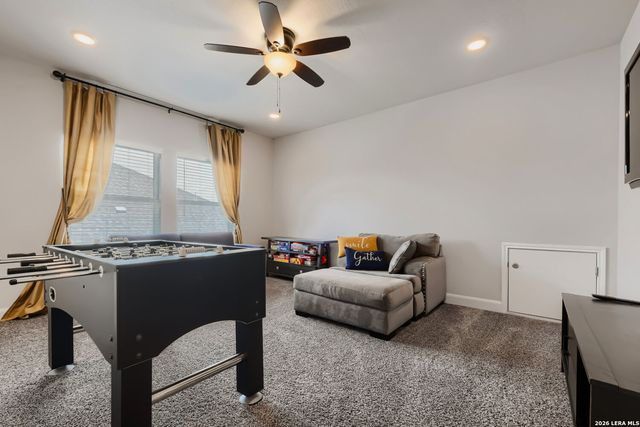 3163 DAISY MDW, New Braunfels, TX 78130