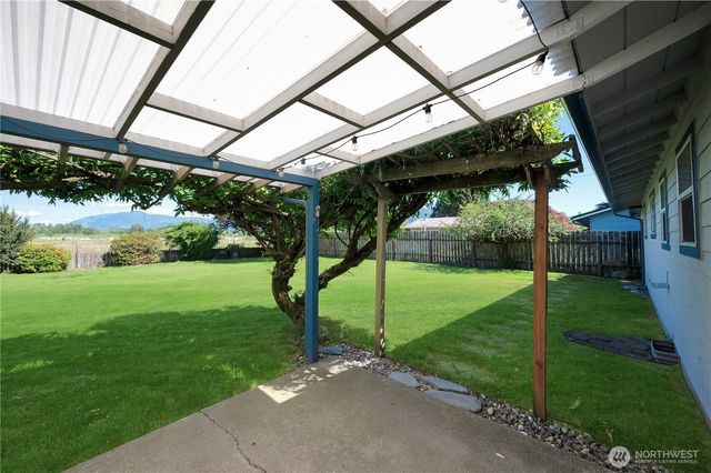 8947 Fruitdale Road, Sedro Woolley, WA 98284