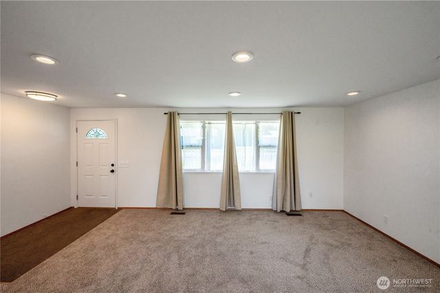 8947 Fruitdale Road, Sedro Woolley, WA 98284