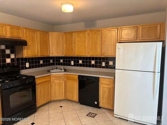131 Murray Drive, Old Bridge, NJ 08857