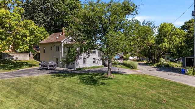 30421 Forest DRIVE, Burlington, WI 53105