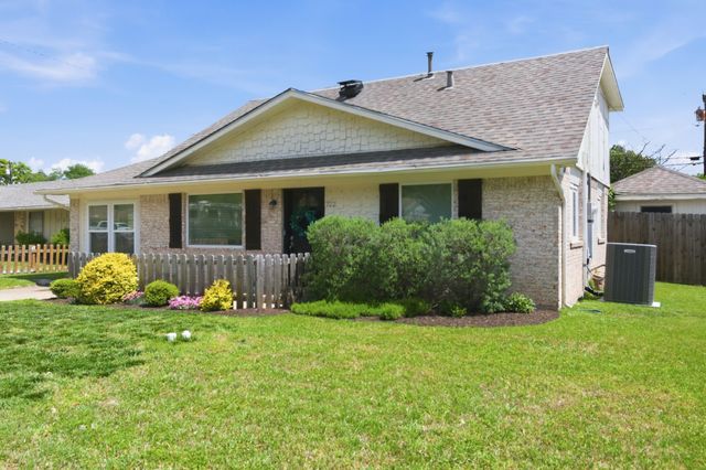 722 Cindy Drive, Cedar Hill, TX 75104