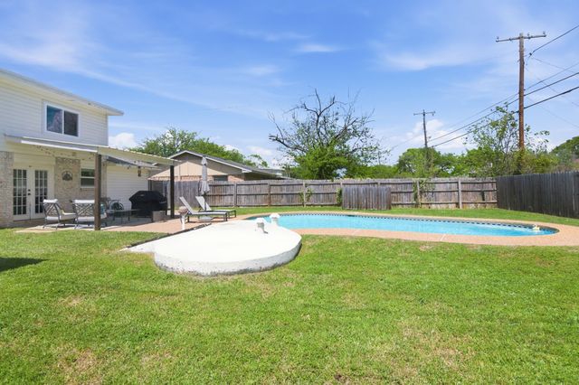 722 Cindy Drive, Cedar Hill, TX 75104