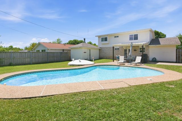 722 Cindy Drive, Cedar Hill, TX 75104