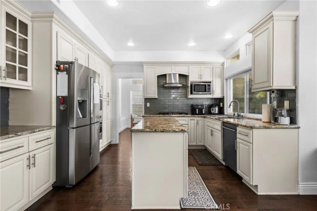 5585 Running Spring, Yorba Linda, CA 92887