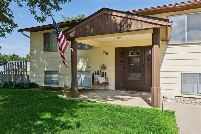 710 3rd Street, Colona, IL 61241