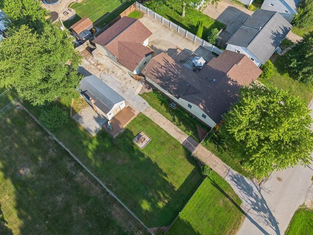 710 3rd Street, Colona, IL 61241