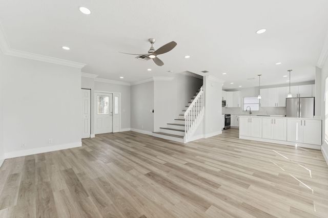 31 Swallow Drive, Boynton Beach, FL 33436