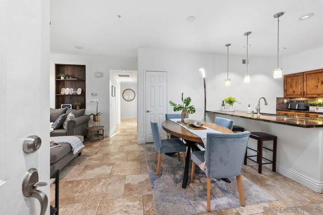 12366 Carmel Country Rd 207, San Diego, CA 92130