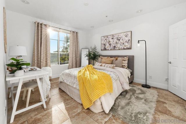 12366 Carmel Country Rd 207, San Diego, CA 92130