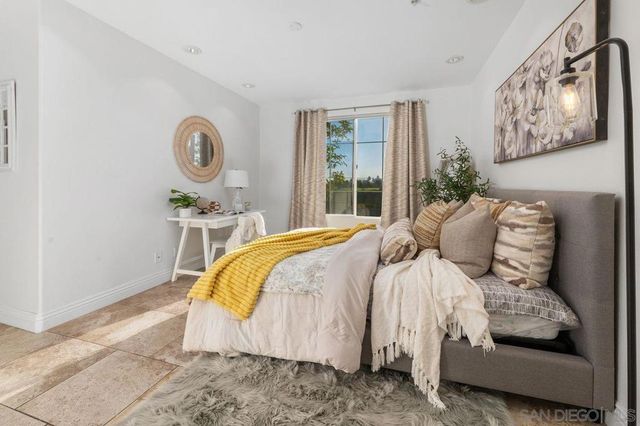 12366 Carmel Country Rd 207, San Diego, CA 92130