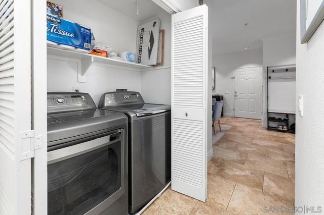 12366 Carmel Country Rd 207, San Diego, CA 92130