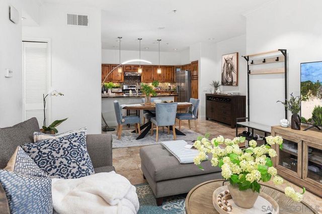 12366 Carmel Country Rd 207, San Diego, CA 92130