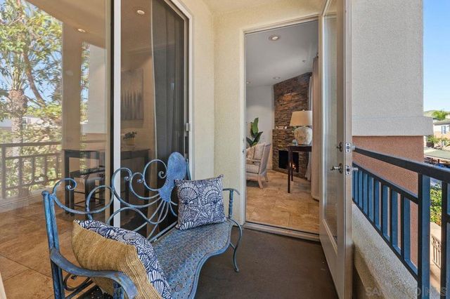 12366 Carmel Country Rd 207, San Diego, CA 92130