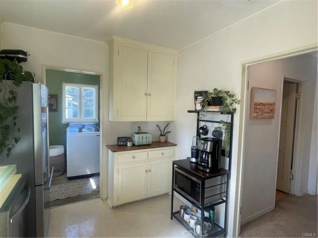 4586 Sunnyside Drive, Riverside, CA 92506