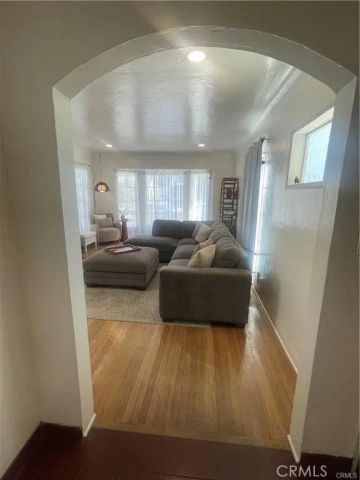 4586 Sunnyside Drive, Riverside, CA 92506
