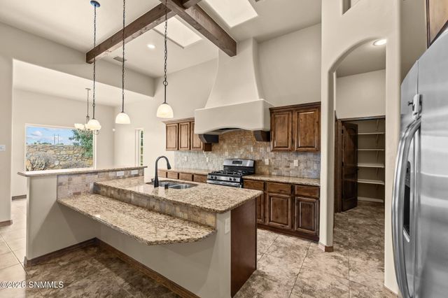 3005 Agua Ladoso Avenue, Las Cruces, NM 88012