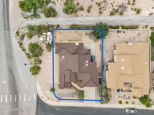 3005 Agua Ladoso Avenue, Las Cruces, NM 88012
