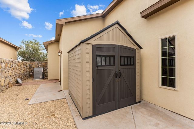 3005 Agua Ladoso Avenue, Las Cruces, NM 88012