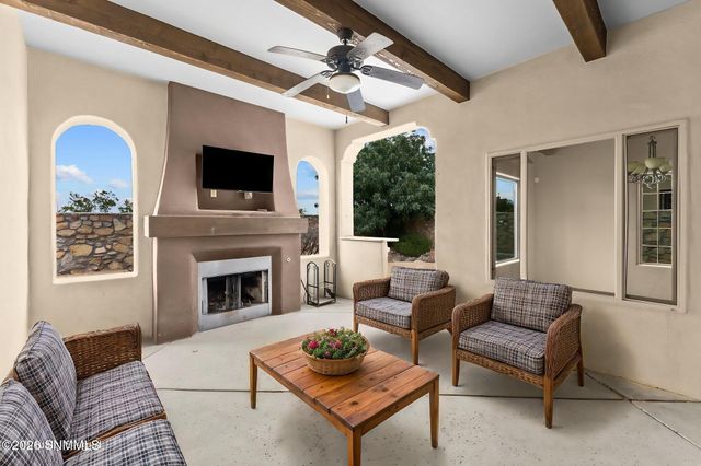 3005 Agua Ladoso Avenue, Las Cruces, NM 88012