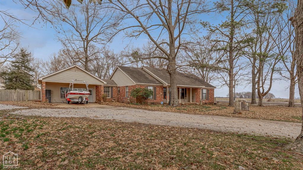 156 E Park Lane, Burdette, AR 72321