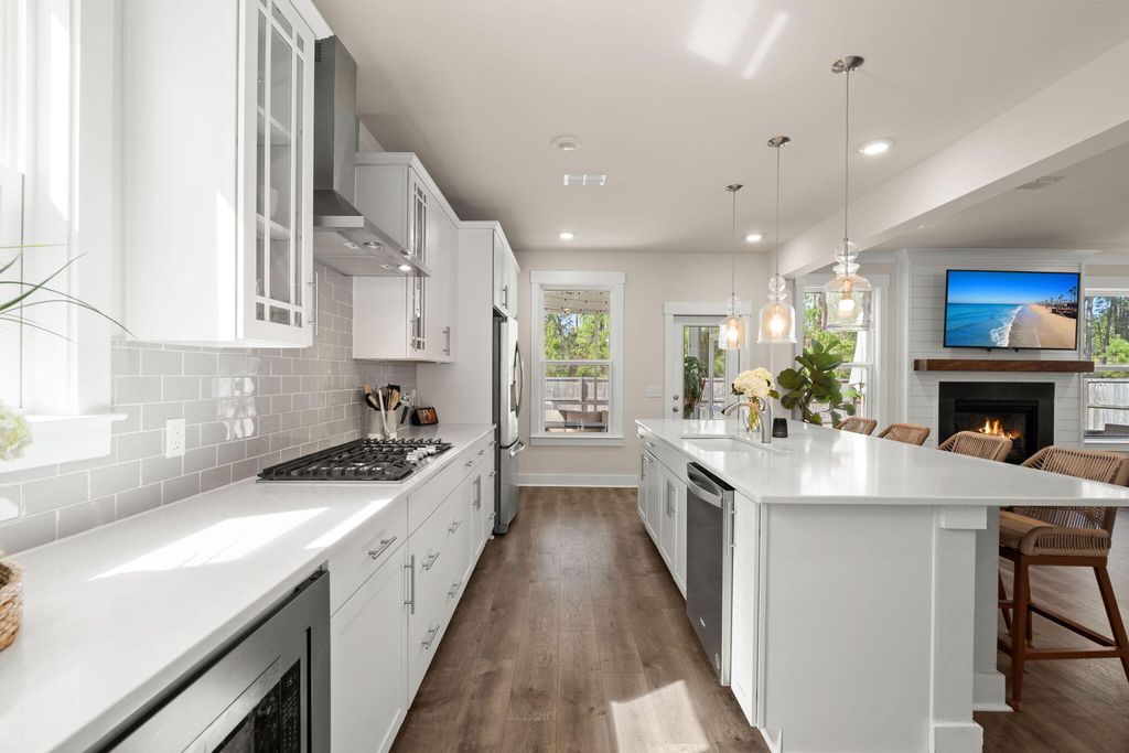 Image 21 of property listing at 130 Wappoo Trace Lane, Summerville, SC 29486