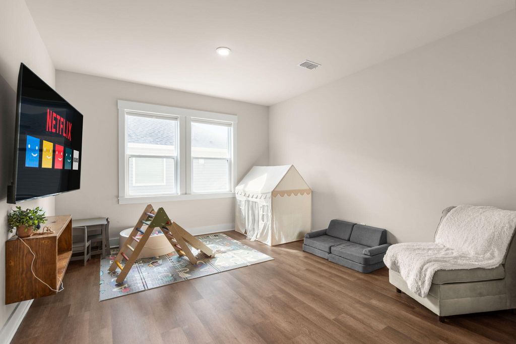 Image 30 of property listing at 130 Wappoo Trace Lane, Summerville, SC 29486