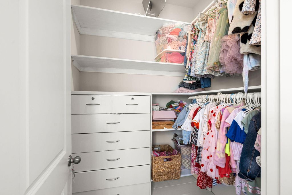 Image 37 of property listing at 130 Wappoo Trace Lane, Summerville, SC 29486