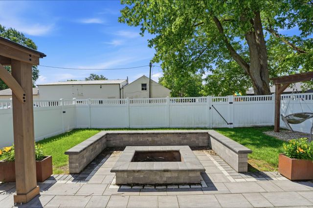 129 West Avenue, Plain City, OH 43064