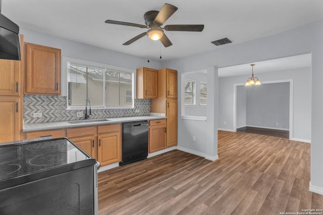 815 Patton Blvd, San Antonio, TX 78237