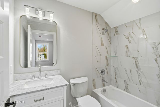 421 Roland Avenue, Bayville, NJ 08721