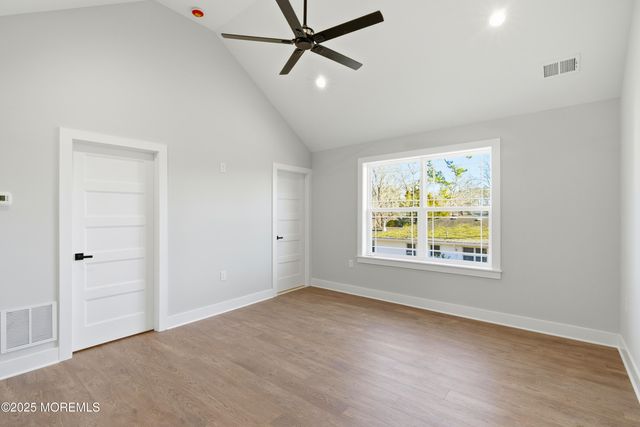 421 Roland Avenue, Bayville, NJ 08721