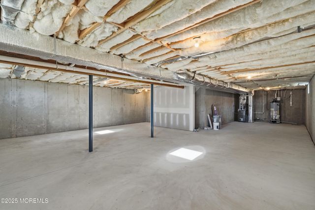 421 Roland Avenue, Bayville, NJ 08721