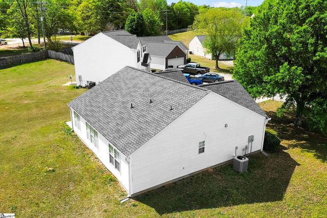 7 Three Coins Court, Fountain Inn, SC 29644